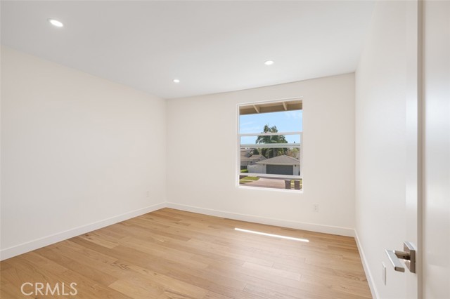 Detail Gallery Image 40 of 54 For 2880 Club House Rd, Costa Mesa,  CA 92626 - 5 Beds | 2/1 Baths