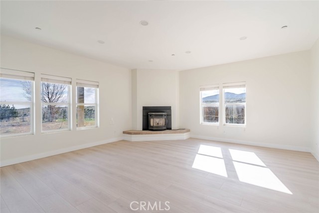 Detail Gallery Image 3 of 41 For 2575 Rale Dr, Palmdale,  CA 93550 - 4 Beds | 3 Baths