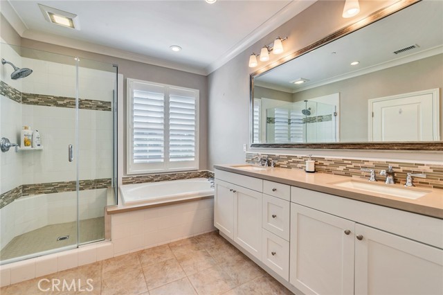 Detail Gallery Image 19 of 29 For 70 Thornapple, Irvine,  CA 92620 - 5 Beds | 3/1 Baths