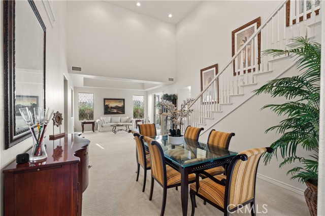 Detail Gallery Image 10 of 57 For 27053 Island Rd, Valencia,  CA 91355 - 5 Beds | 5 Baths