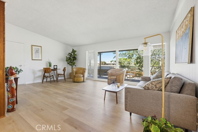 Detail Gallery Image 13 of 48 For 13342 Del Monte 5p,  Seal Beach,  CA 90740 - 2 Beds | 2 Baths
