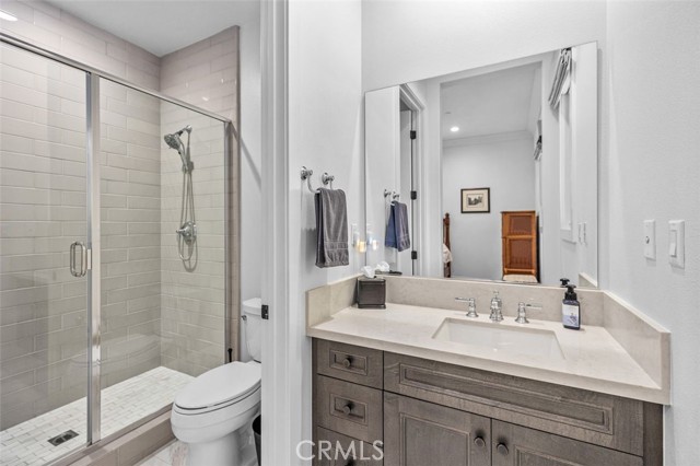 Detail Gallery Image 34 of 67 For 116 Knob Creek, Irvine,  CA 92602 - 5 Beds | 5/1 Baths