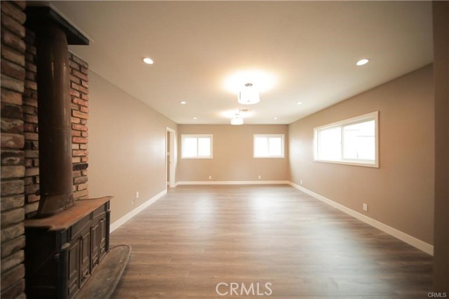 Detail Gallery Image 10 of 19 For 6007 Coldbrook, Lakewood,  CA 90713 - 3 Beds | 2 Baths