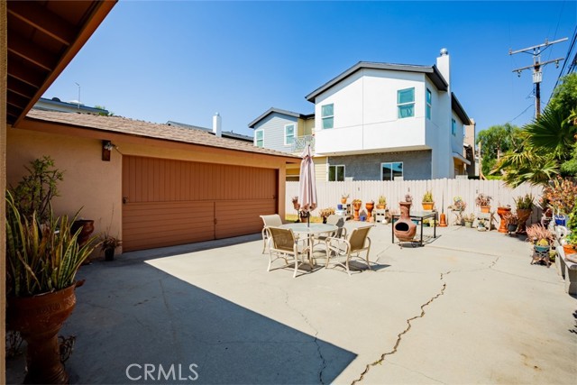 2405 Vail Avenue, Redondo Beach, California 90278, 3 Bedrooms Bedrooms, ,2 BathroomsBathrooms,Residential,Sold,Vail,DW23132215