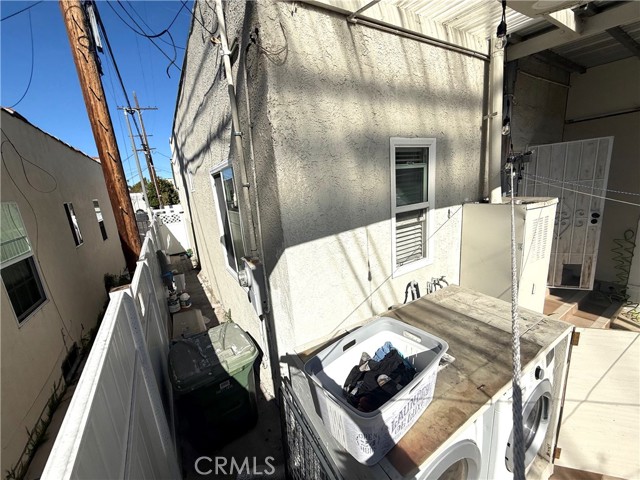 Detail Gallery Image 34 of 34 For 3008 W 30th St, Los Angeles,  CA 90018 - 2 Beds | 1 Baths