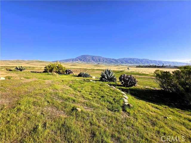 6002 General Beale Road, Arvin CA: https://media.crmls.org/medias/5a179817-78bf-472e-b5d6-47faec638523.jpg
