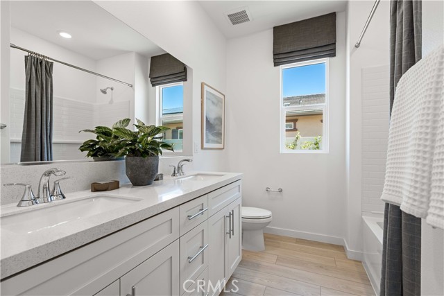 Detail Gallery Image 7 of 8 For 42909 Coronet Dr, Lancaster,  CA 93536 - 3 Beds | 2 Baths