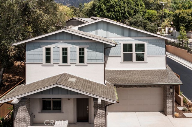 195 E Palm Street, Altadena CA: https://media.crmls.org/medias/5a194565-d1fb-4df4-b645-91d41fa7f6e1.jpg