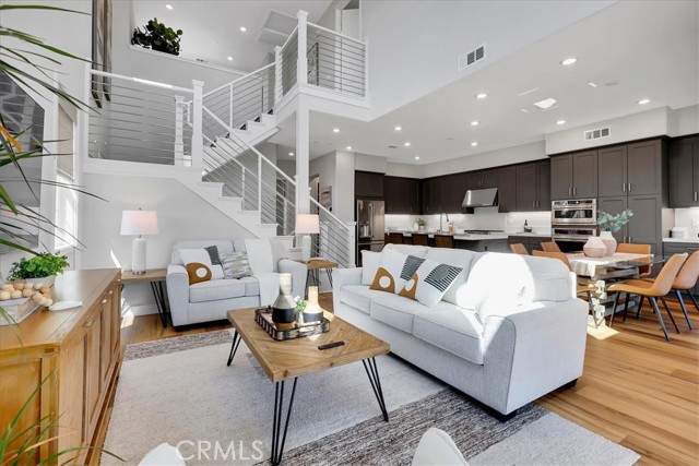 Detail Gallery Image 10 of 49 For 137 Rondo, Irvine,  CA 92618 - 3 Beds | 3 Baths