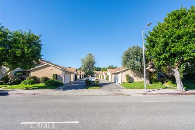 Detail Gallery Image 24 of 34 For 10125 De Soto #45,  Chatsworth,  CA 91311 - 3 Beds | 3 Baths