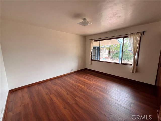 1124 N San Gabriel Avenue, Azusa CA: https://media.crmls.org/medias/5a1cb5e8-f129-4c00-81c3-f747c7c11503.jpg