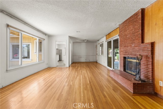 Detail Gallery Image 10 of 52 For 17917 Chase, Northridge,  CA 91325 - 3 Beds | 2/1 Baths