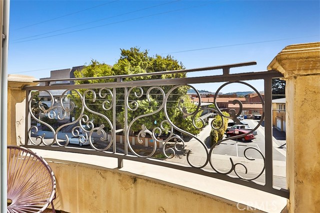 Detail Gallery Image 35 of 48 For 11323 Huston St #2,  North Hollywood,  CA 91601 - 3 Beds | 3 Baths