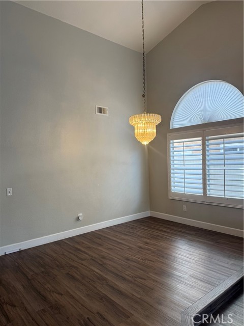 2670 Presidio Circle, Corona CA: https://media.crmls.org/medias/5a1db0d1-4614-4f8c-a660-d91bf9ad51ff.jpg