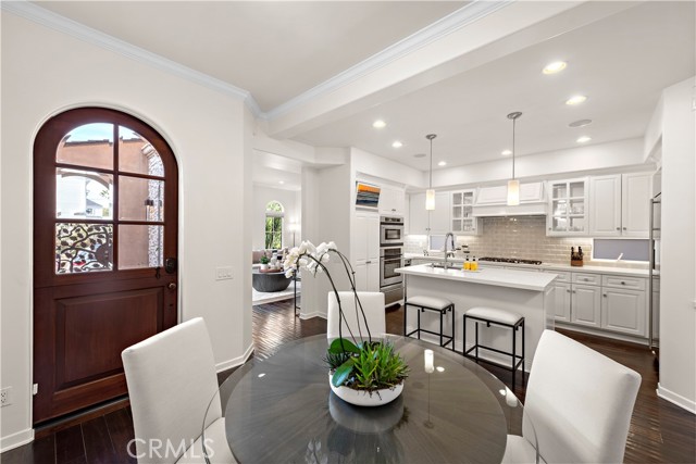 Detail Gallery Image 7 of 34 For 432 Acacia Ave, Corona Del Mar,  CA 92625 - 3 Beds | 3/1 Baths