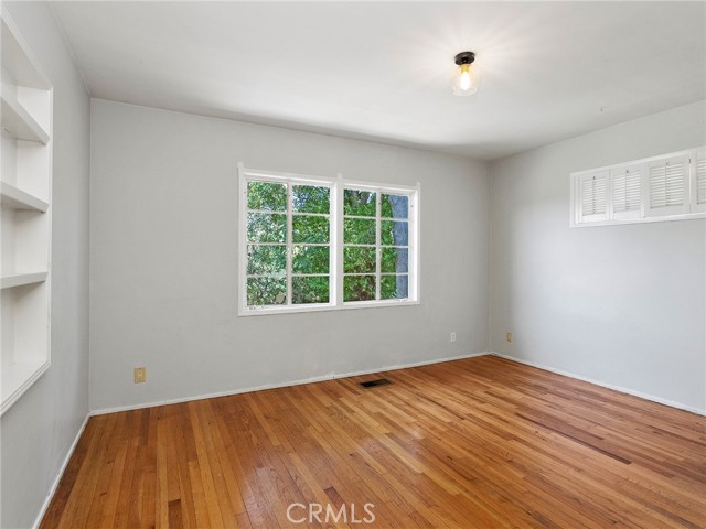 Detail Gallery Image 20 of 61 For 3761 Aguilar St, Los Angeles,  CA 90065 - 4 Beds | 2 Baths