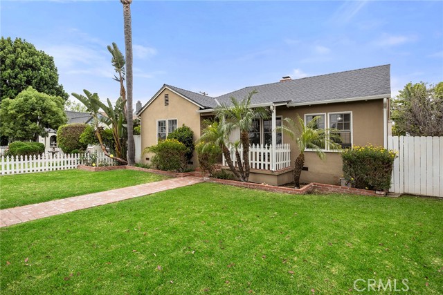 Detail Gallery Image 2 of 32 For 1229 Central Ave, Fullerton,  CA 92831 - 2 Beds | 1 Baths