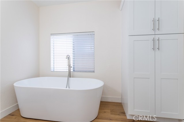 Image 21 of 40 For 20049 Canyon View