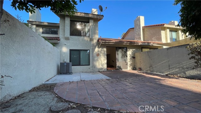 Detail Gallery Image 11 of 11 For 809 Creekside Dr #35,  Fullerton,  CA 92833 - 2 Beds | 2/1 Baths