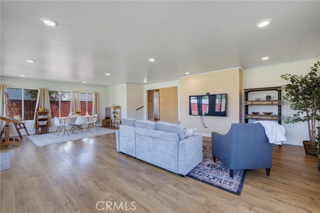 Image 15 of 63 For 1519 Victoria