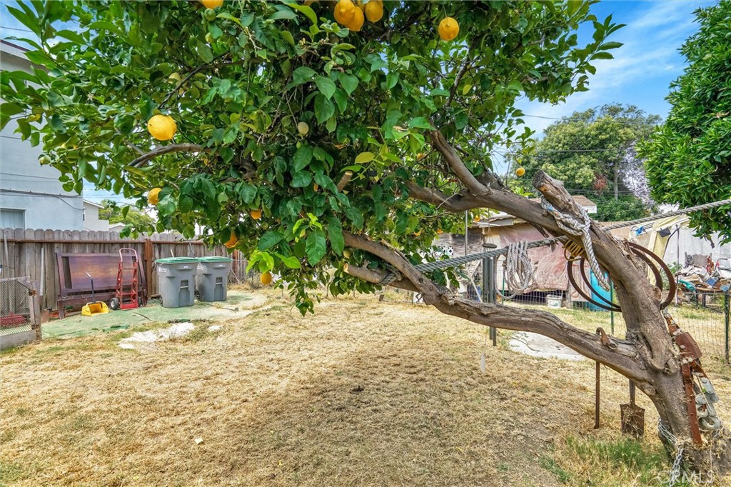 https://media.crmls.org/medias/5a224748-1955-4194-bc8e-d5cc91e98587.jpg?preset=X-Large