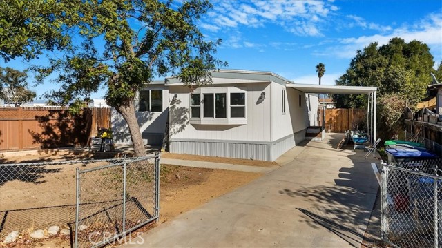 Detail Gallery Image 2 of 38 For 3149 Santo Tomas Ave, Perris,  CA 92571 - 3 Beds | 1 Baths