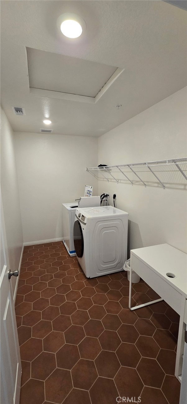 19427 Seeding Palace Circle, Riverside CA: https://media.crmls.org/medias/5a22f4ac-29a9-4257-b3a1-504b57fbb378.jpg