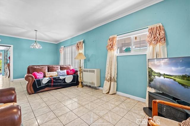 Detail Gallery Image 7 of 35 For 2823 E 6th, Los Angeles,  CA 90023 - 3 Beds | 2 Baths