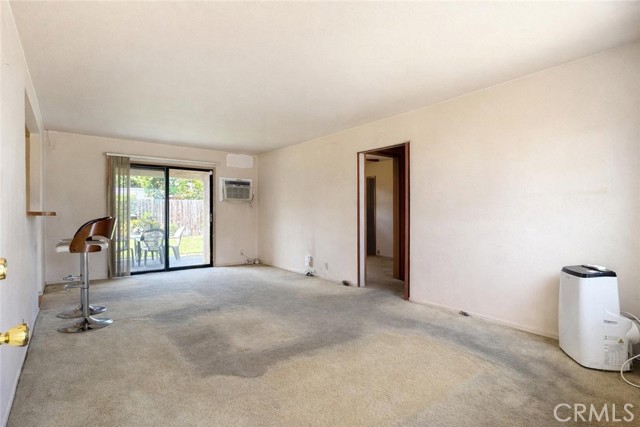 Detail Gallery Image 3 of 19 For 605 Juniper Ave, Fullerton,  CA 92833 - 4 Beds | 2 Baths