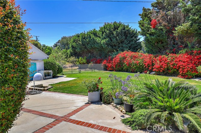 17 Hidden Valley Road, Rolling Hills Estates, California 90274, 4 Bedrooms Bedrooms, ,3 BathroomsBathrooms,Residential,Sold,Hidden Valley,SB22124743