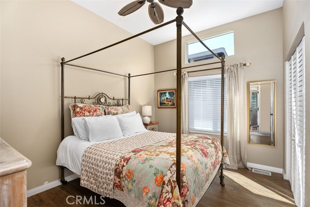 Third bedroom with lots of natural light