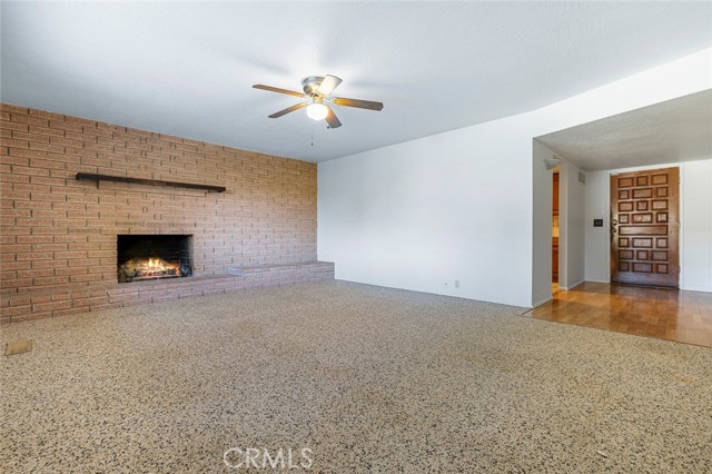 Detail Gallery Image 4 of 22 For 5118 N Harrison Ave, Fresno,  CA 93711 - 3 Beds | 2 Baths