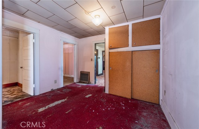 124 S Olive Avenue, Rialto CA: https://media.crmls.org/medias/5a25385c-b221-4e8a-be83-7efe9597d222.jpg
