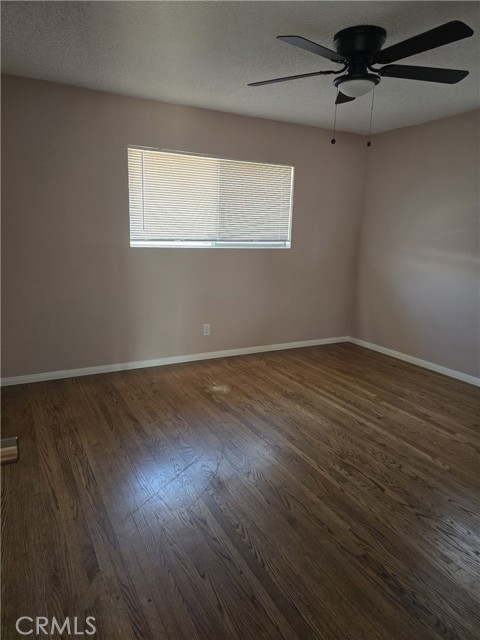 Detail Gallery Image 9 of 14 For 560 Hart St, Hemet,  CA 92543 - 3 Beds | 2/1 Baths