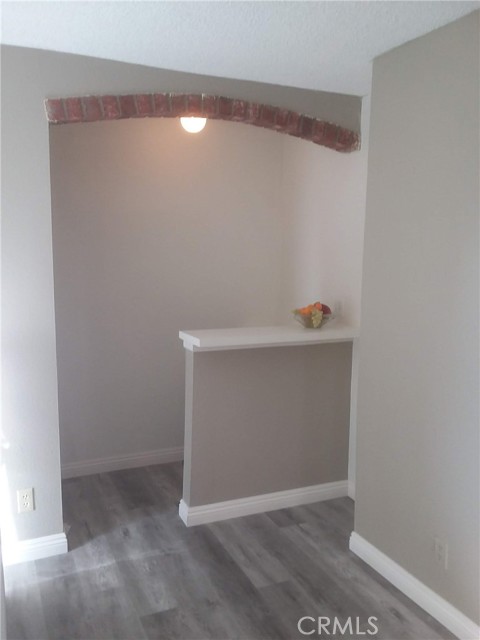 Detail Gallery Image 8 of 16 For 21219 Roscoe Bld #215,  Canoga Park,  CA 91304 - 2 Beds | 1/1 Baths