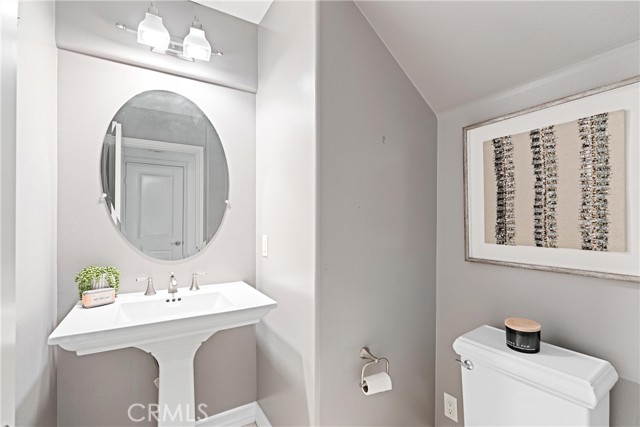 Detail Gallery Image 21 of 58 For 25 Longvale, Irvine,  CA 92602 - 3 Beds | 2/1 Baths