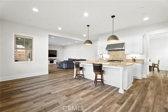 Detail Gallery Image 6 of 39 For 27606 Skylark Ln, Saugus,  CA 91350 - 5 Beds | 5/1 Baths