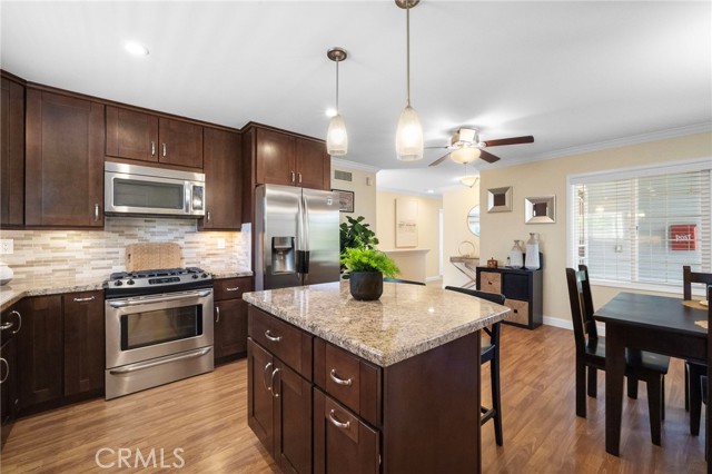 16660 Spruce Circle, Fountain Valley CA: https://media.crmls.org/medias/5a28969a-2c0c-45f8-bc0b-f1871fe18249.jpg