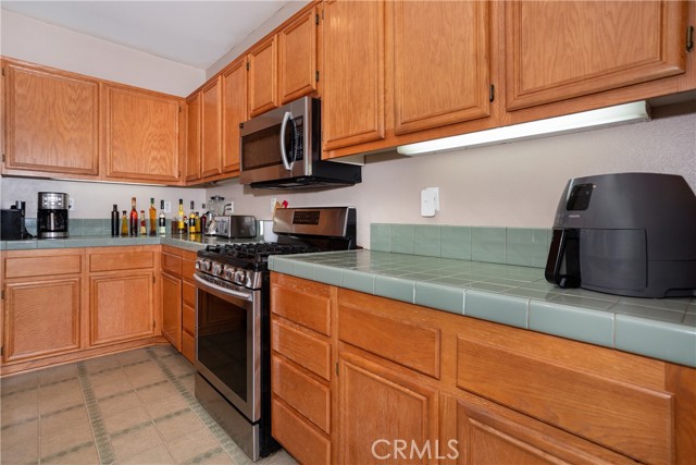 31343 Tulette, Winchester CA: https://media.crmls.org/medias/5a28ec27-2ccd-437f-acea-d82b66a6d5b8.jpg