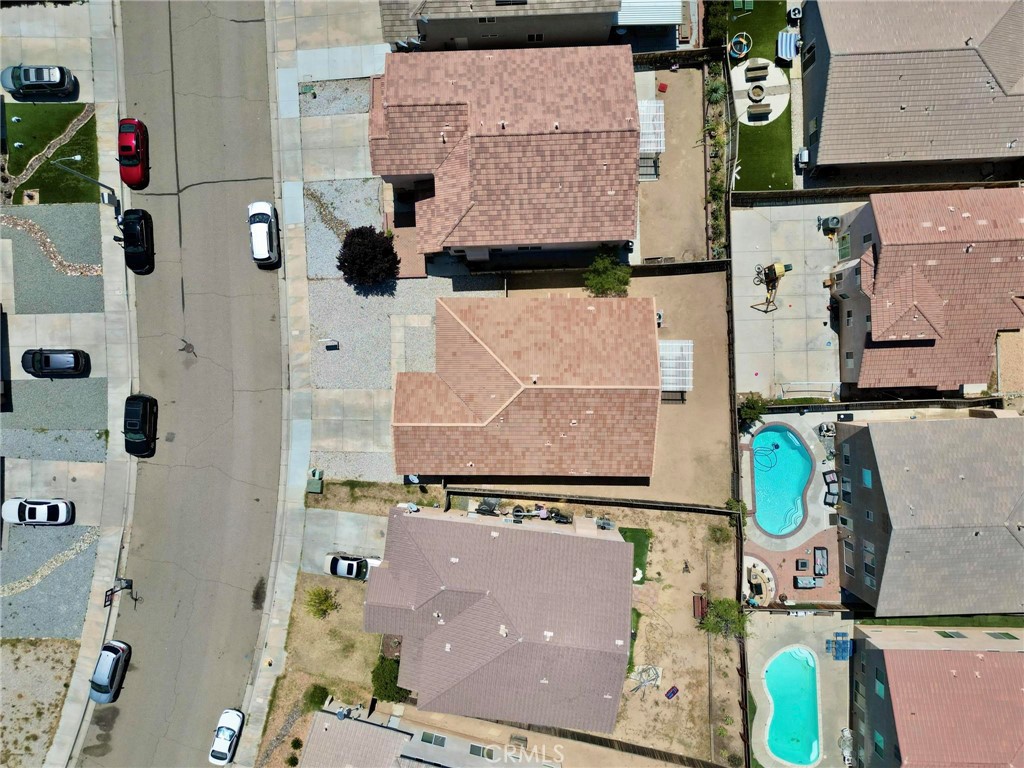 https://media.crmls.org/medias/5a293a8f-1254-4c8f-b1f0-0ac6e5c33dd0.jpg?preset=X-Large