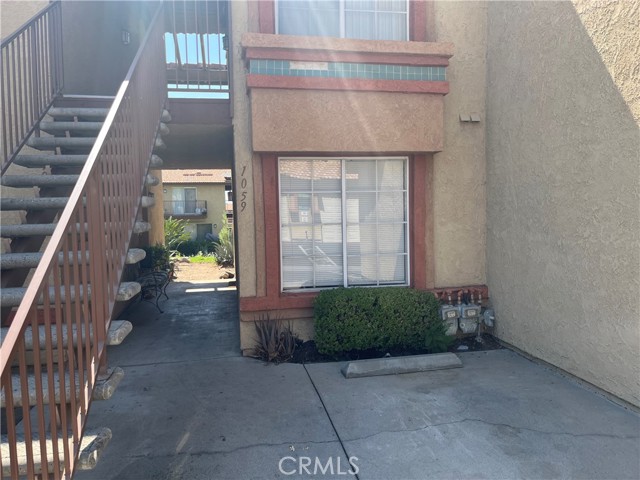 Detail Gallery Image 3 of 21 For 1365 Crafton Ave #1059,  Mentone,  CA 92359 - 1 Beds | 1 Baths