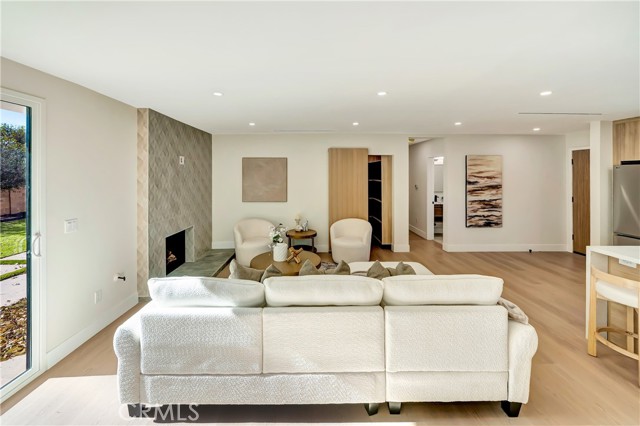 Detail Gallery Image 10 of 42 For 22500 Baltar, West Hills,  CA 91304 - 4 Beds | 3 Baths