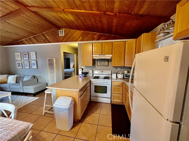 165 Sunset Lane, Sugarloaf CA: https://media.crmls.org/medias/5a2c1b7c-4e82-4877-9375-fb0f1d9e15e6.jpg
