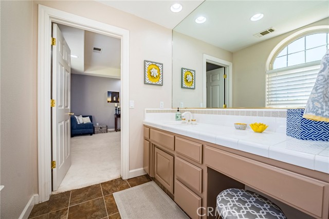 2663 Fallbrook Drive, Merced CA: https://media.crmls.org/medias/5a2d3ec1-fce1-4d3e-8064-77813a773938.jpg