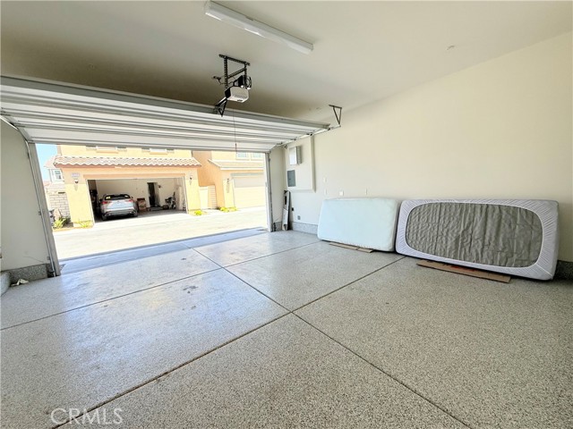 8543 Midway Lane, Chino CA: https://media.crmls.org/medias/5a2d6071-6919-42b0-a4d8-8500462c0633.jpg