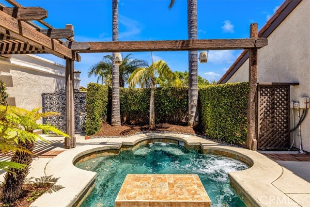 Detail Gallery Image 3 of 68 For 24155 Vista D Onde, Dana Point,  CA 92629 - 2 Beds | 2 Baths