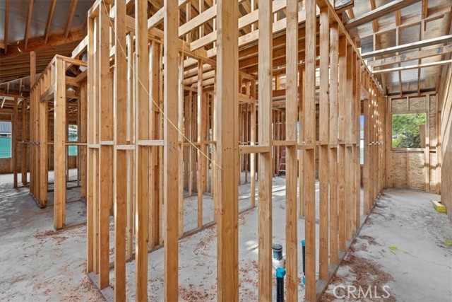 1629 N Palm Avenue, Upland CA: https://media.crmls.org/medias/5a2e7dfc-c606-4574-848b-73d7d277aaa0.jpg