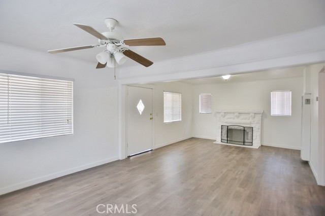 531 W 61st Street, Los Angeles CA: https://media.crmls.org/medias/5a2ebfae-e832-47da-acc4-2b5e7e7c8ed5.jpg