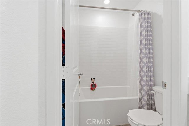 Detail Gallery Image 13 of 27 For 28858 Enclave, Winchester,  CA 92596 - 4 Beds | 2/1 Baths