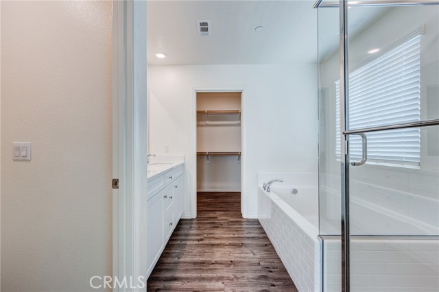 16540 Monteviejo, Fontana CA: https://media.crmls.org/medias/5a2f61fd-7396-455d-99ad-bead300207df.jpg